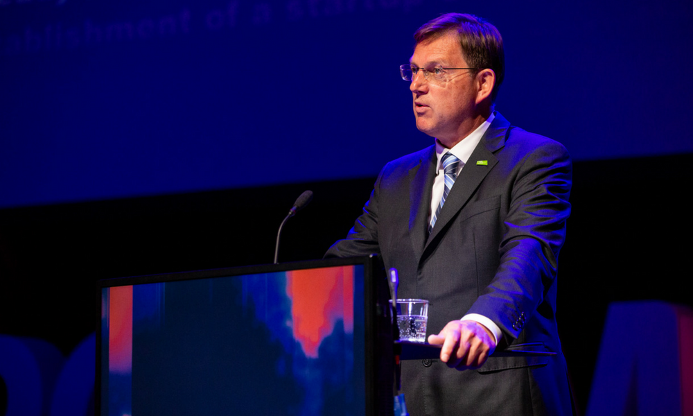 03 Miro Cerar na odru