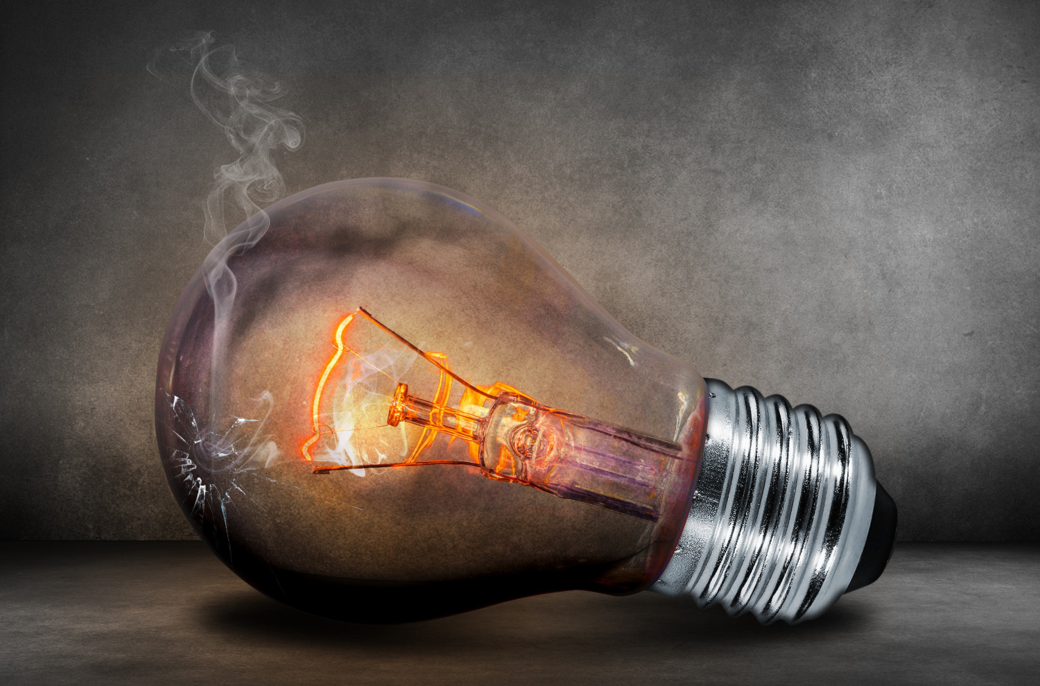 bulb close up crack 40889